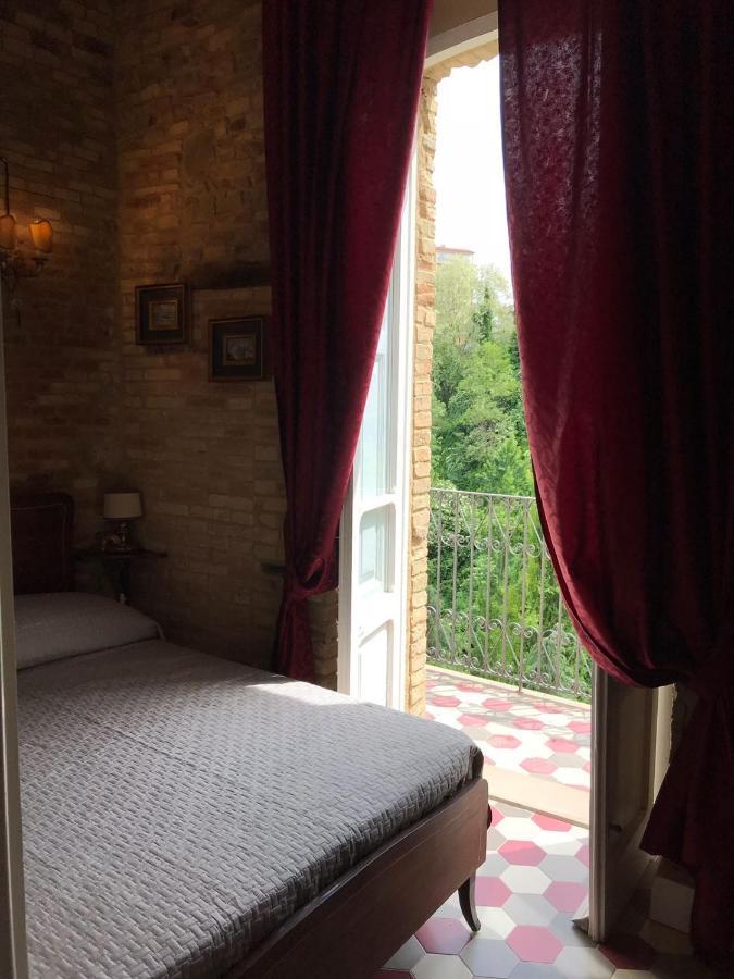 B&B Sotto La Torre Lanciano Exterior foto