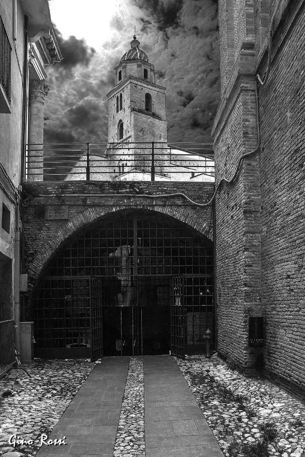 B&B Sotto La Torre Lanciano Exterior foto